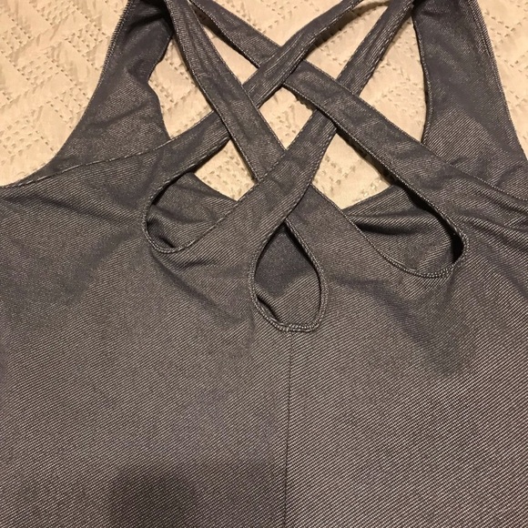 Inmotion by New York Women’s Activewear Tank Top  XS  Built In Bra - Picture 4 of 8